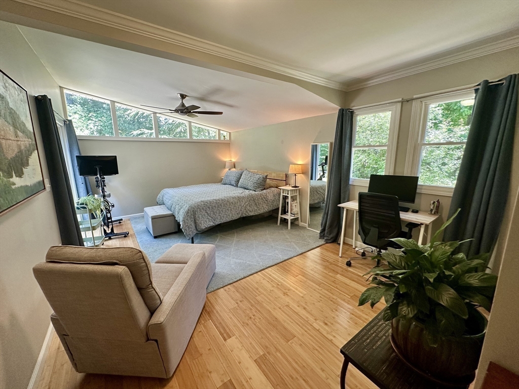 84 Line ST, Southampton, MA Photo #17