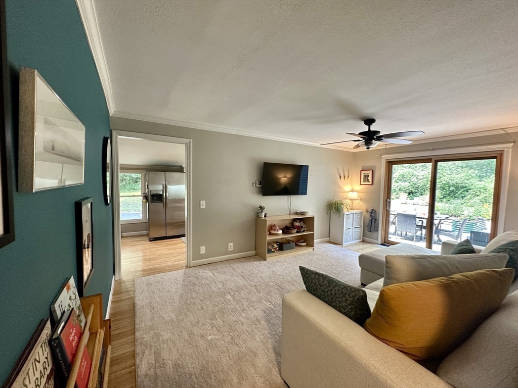 84 Line ST, Southampton, MA Photo #15