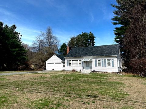 84 Thayer Rd Greenfield MA 01301