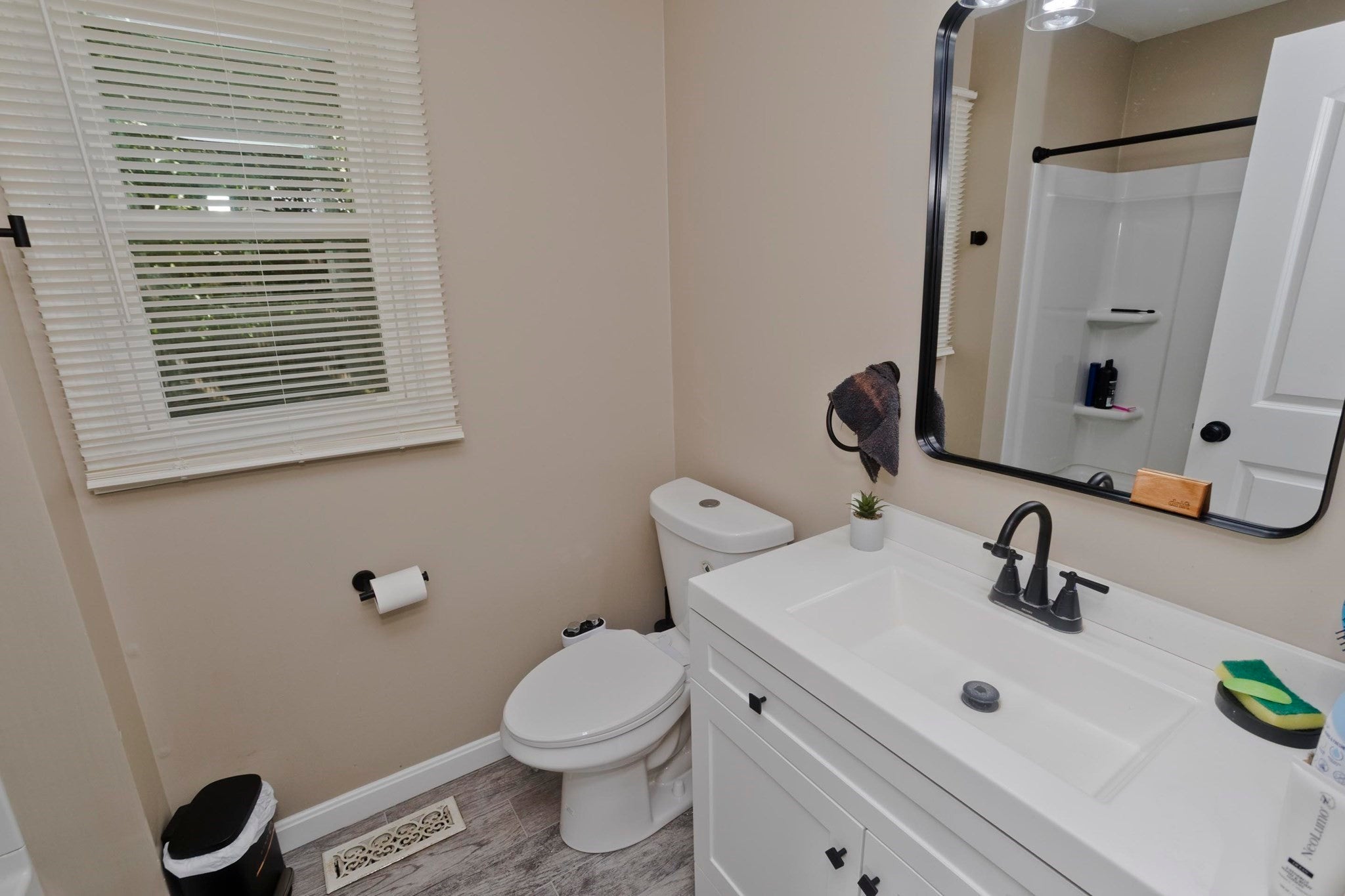 82 N Lake Ave, Southwick, MA Photo #38