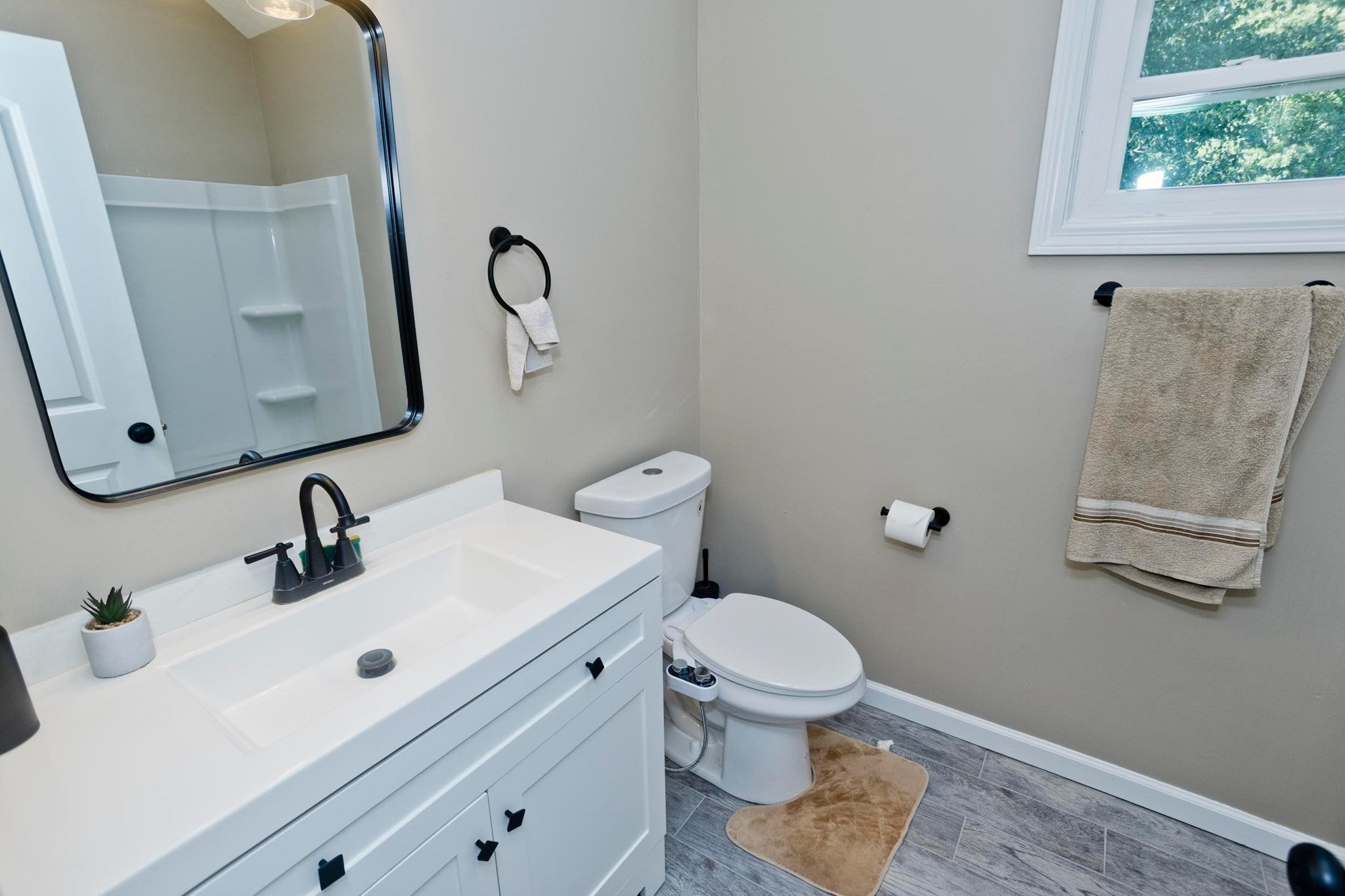 82 N Lake Ave, Southwick, MA Photo #27