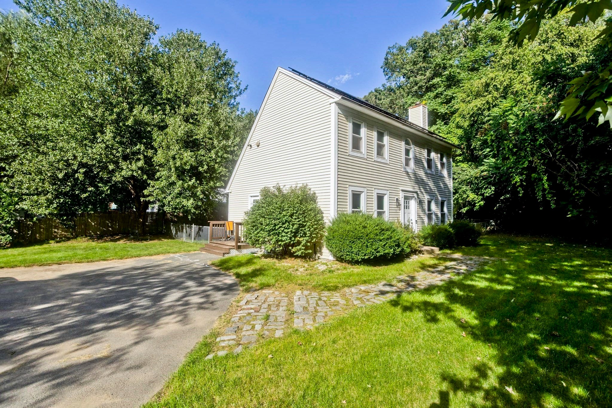 82 N Lake Ave