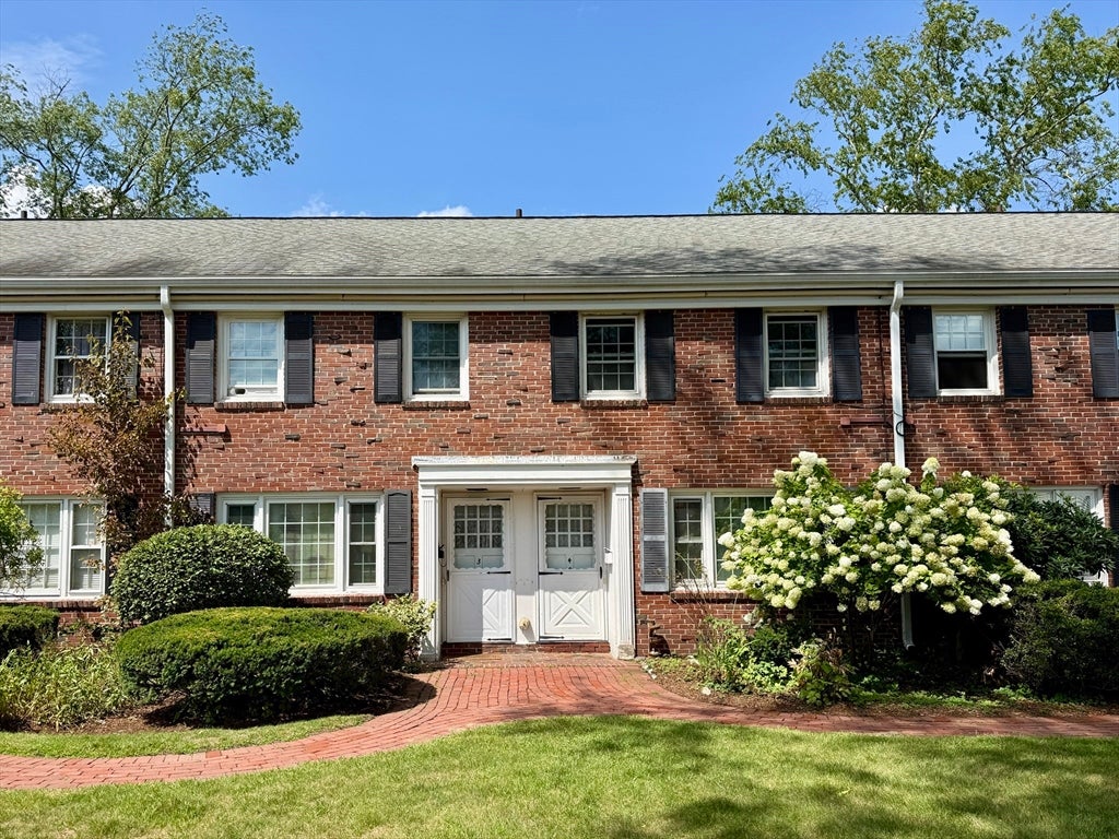 Photo of 276 Main St, Acton, MA