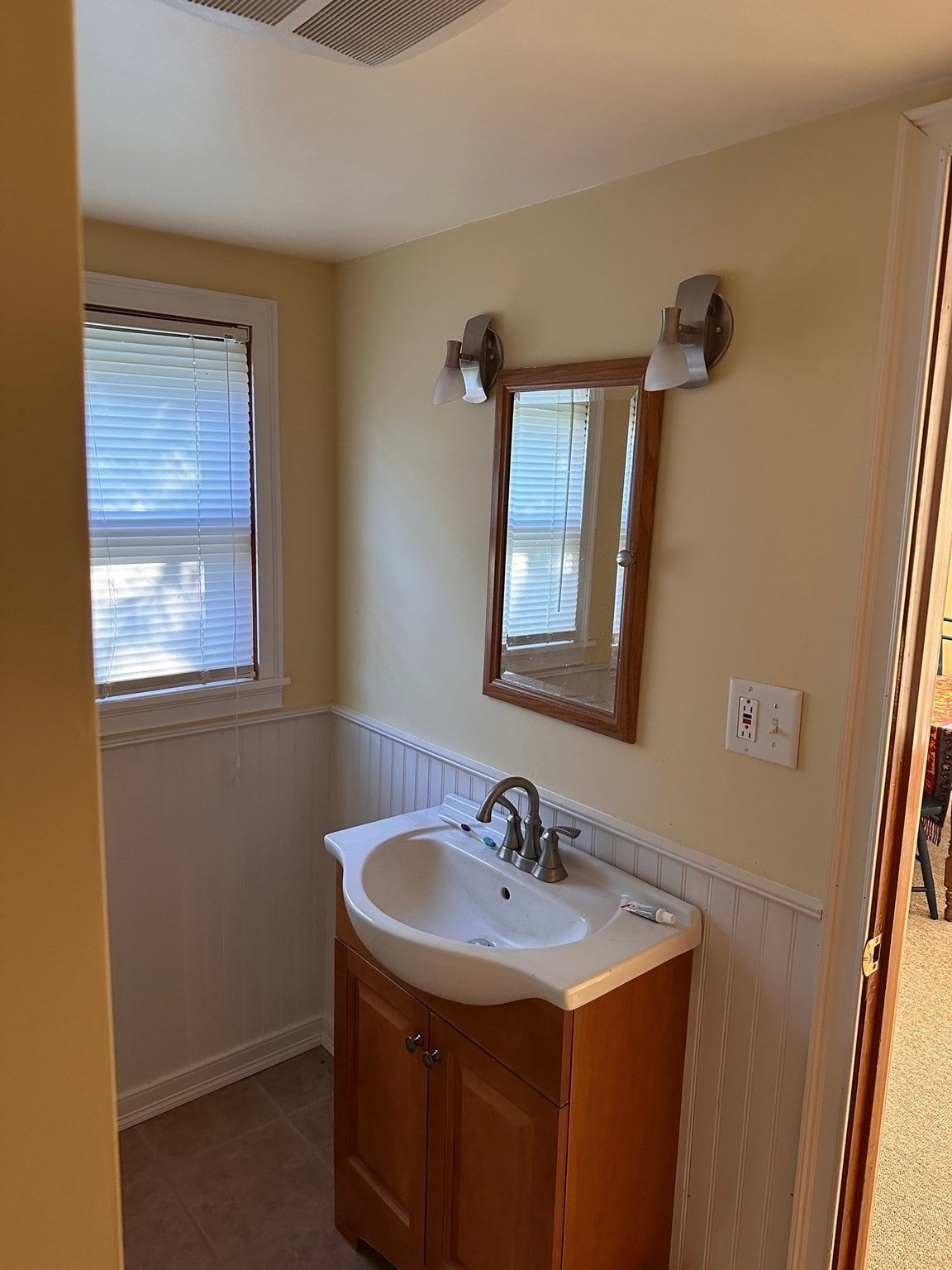 40 Williams Ave, Athol, MA Photo #11