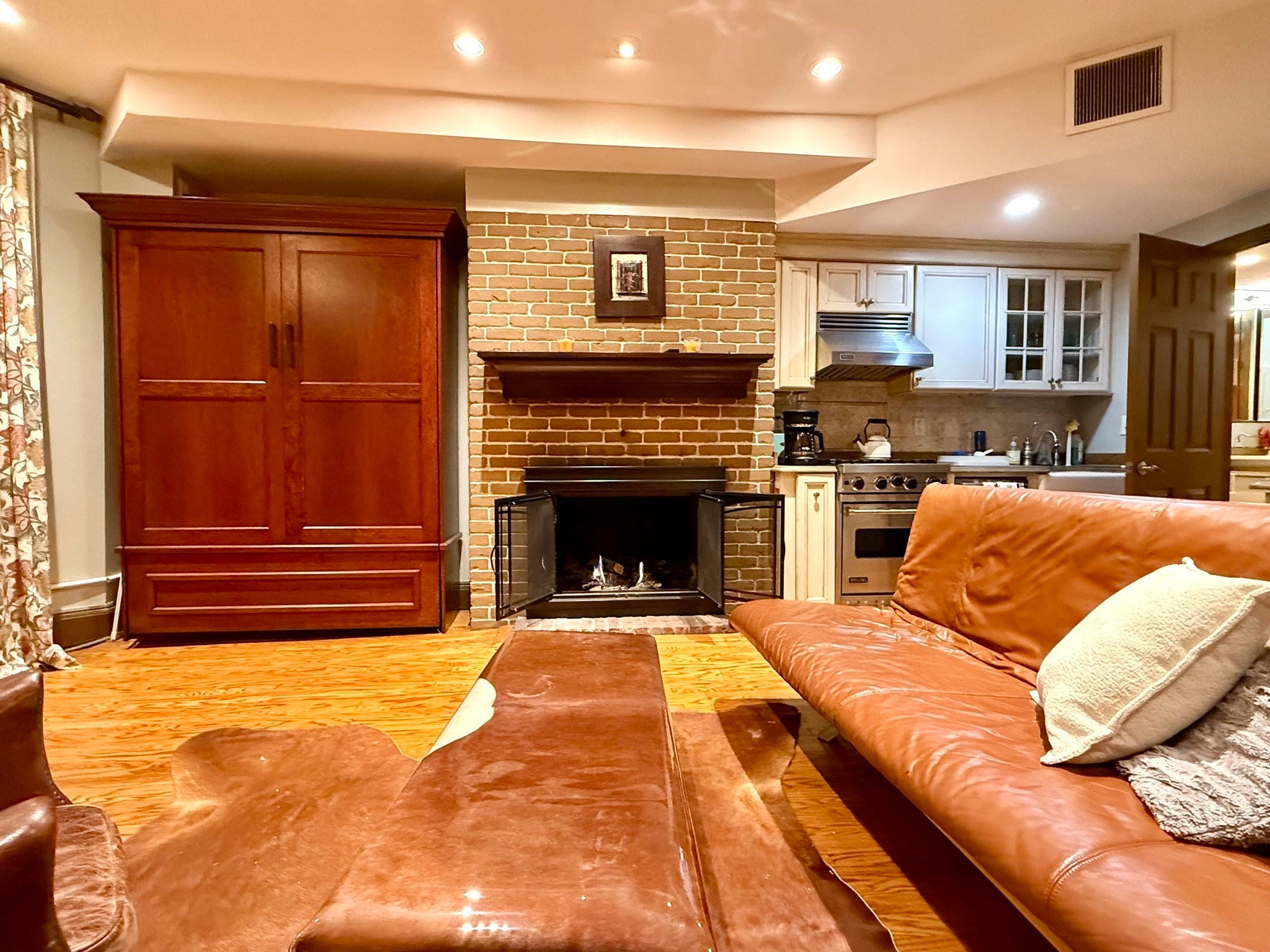 326 Dartmouth St #BR, Boston, MA, 326 Dartmouth St #BR, Boston, MA Photo #1