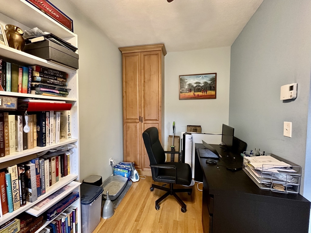 664 Massachusetts Ave 5