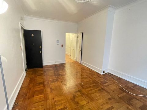 Photo of 47 Revere St #4, Boston, MA 02114 (MLS # 73486359)