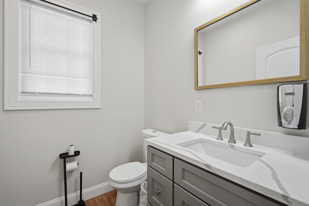 24 Medford St, Springfield, MA Photo #14