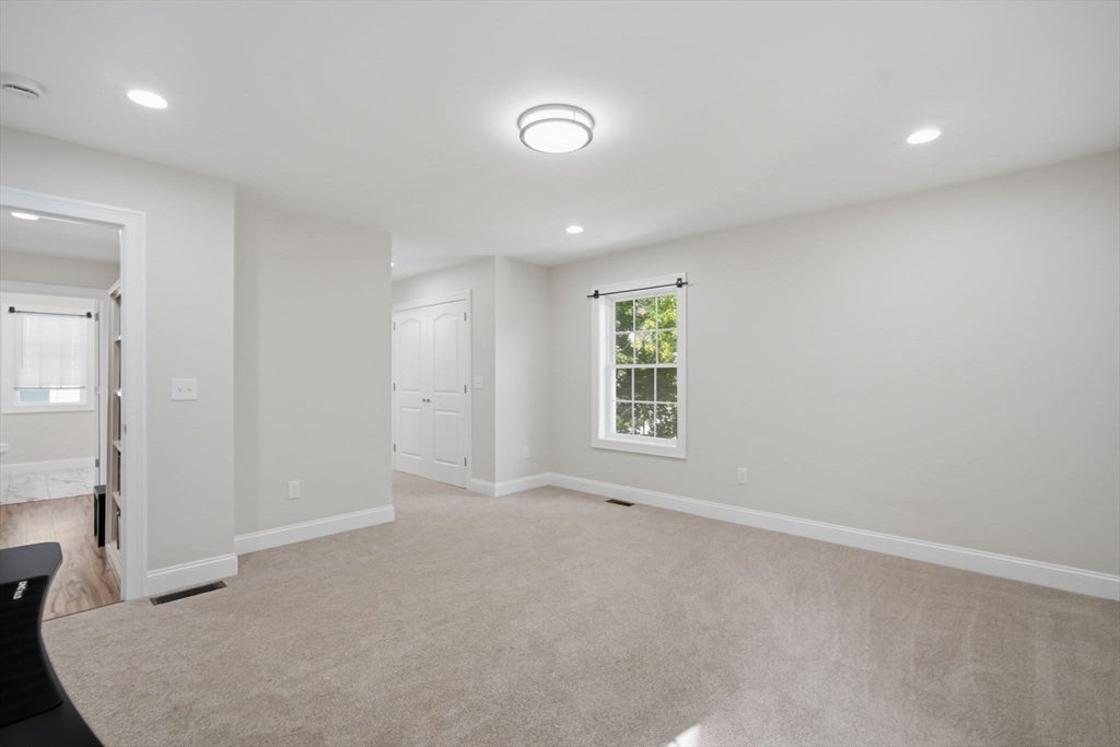 24 Medford St, Springfield, MA Photo #23