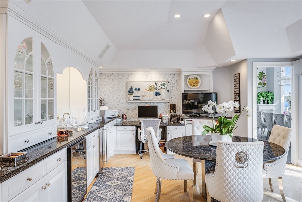 Bourne, Massachusetts 02559, United States, 5 Bedrooms Bedrooms, ,4 BathroomsBathrooms,Residential,Active,155586