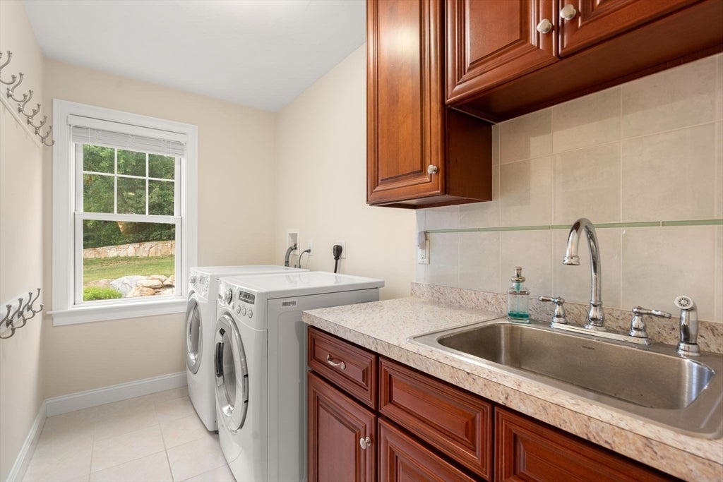 3 Mcgill Ct, Hopkinton, MA Photo #14