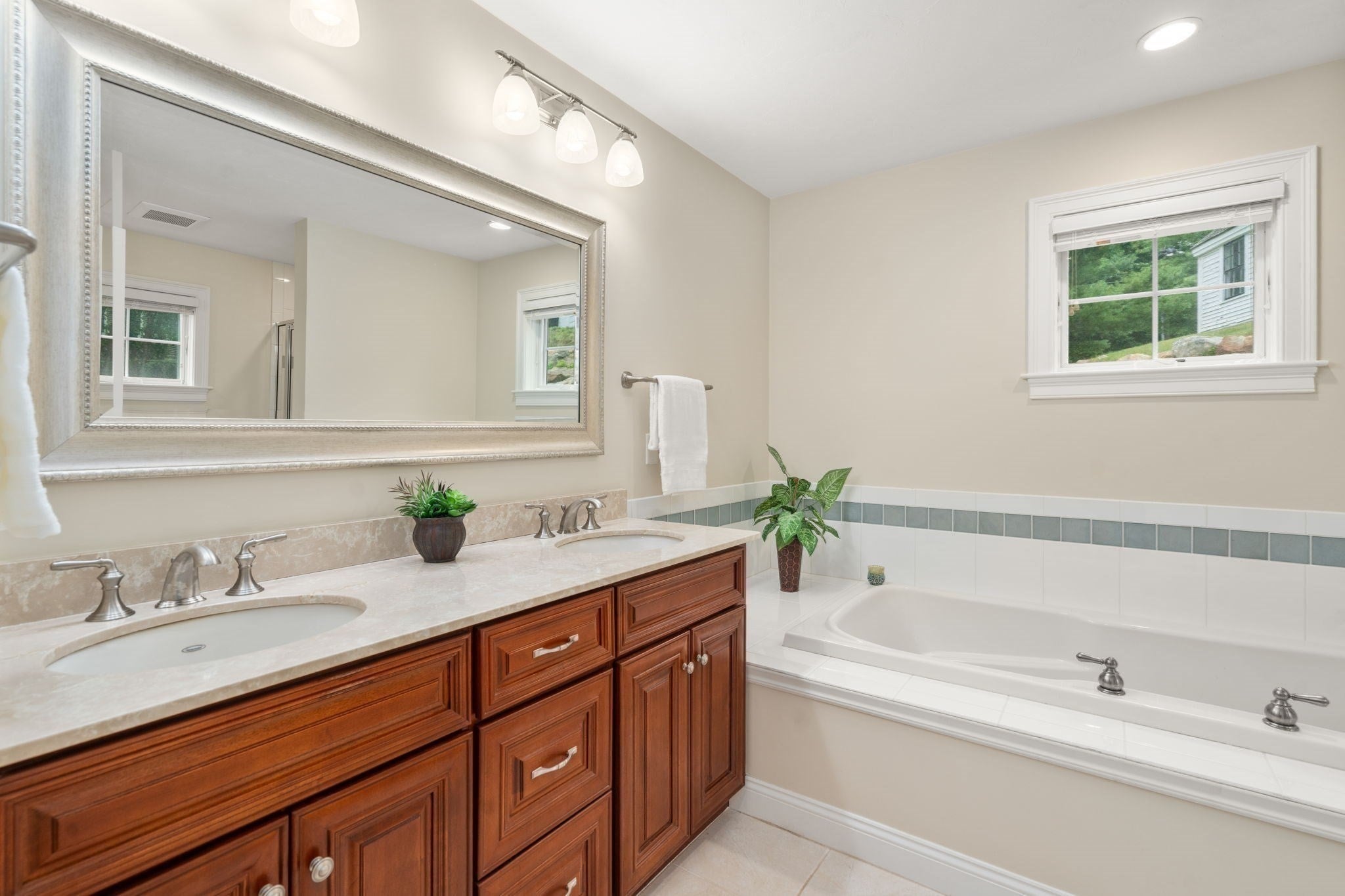3 Mcgill Ct #3, Hopkinton, MA Photo #18