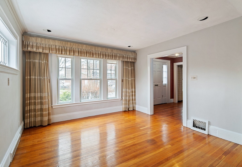 110 Leonard St