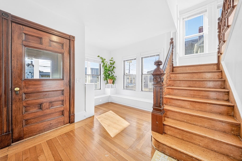 546 Shirley St, Winthrop, MA, 546 Shirley St, Winthrop, MA Photo #7