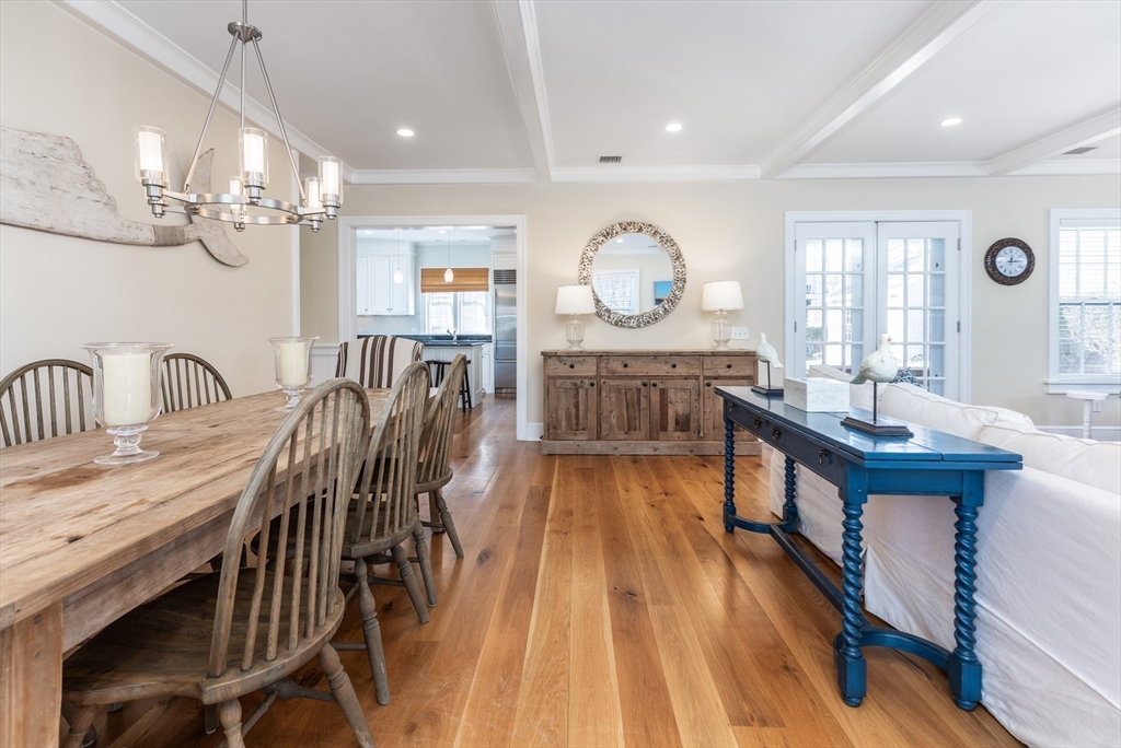 3 Dolphin Ct