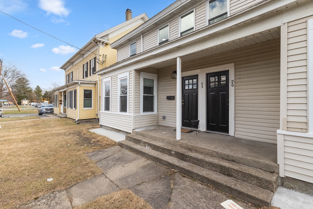94 Pleasant St 94