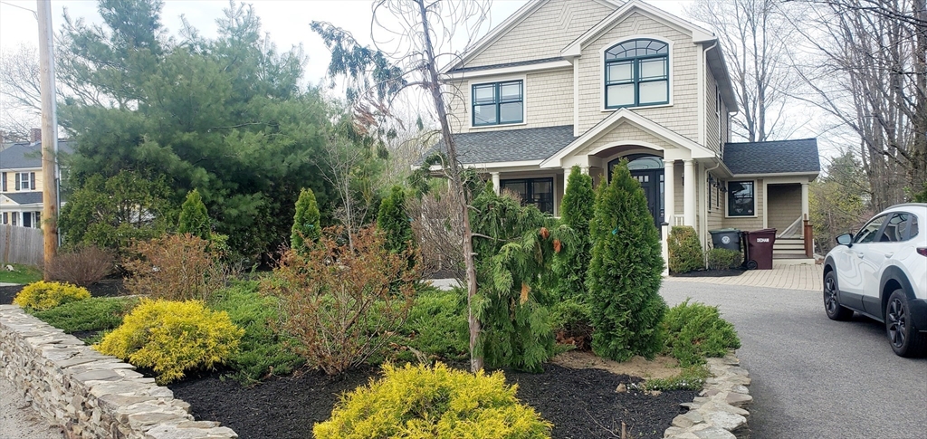 24 Elm St, Dedham, MA Photo #3