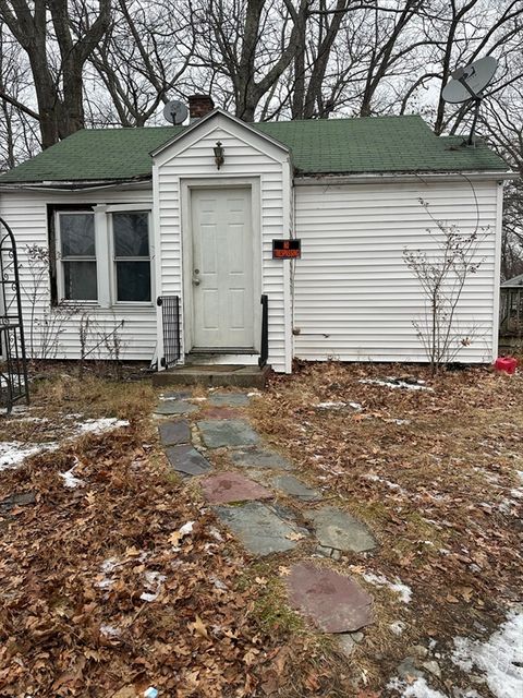 Photo of 808 Washington St, Auburn, MA 01501 (MLS # 73461181)
