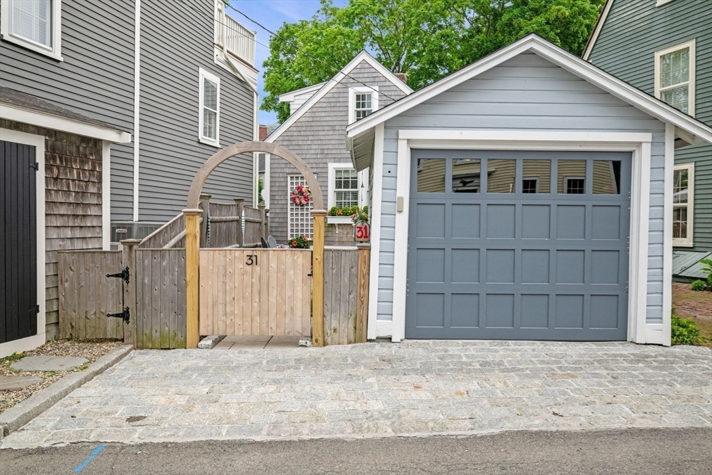 31 Franklin St