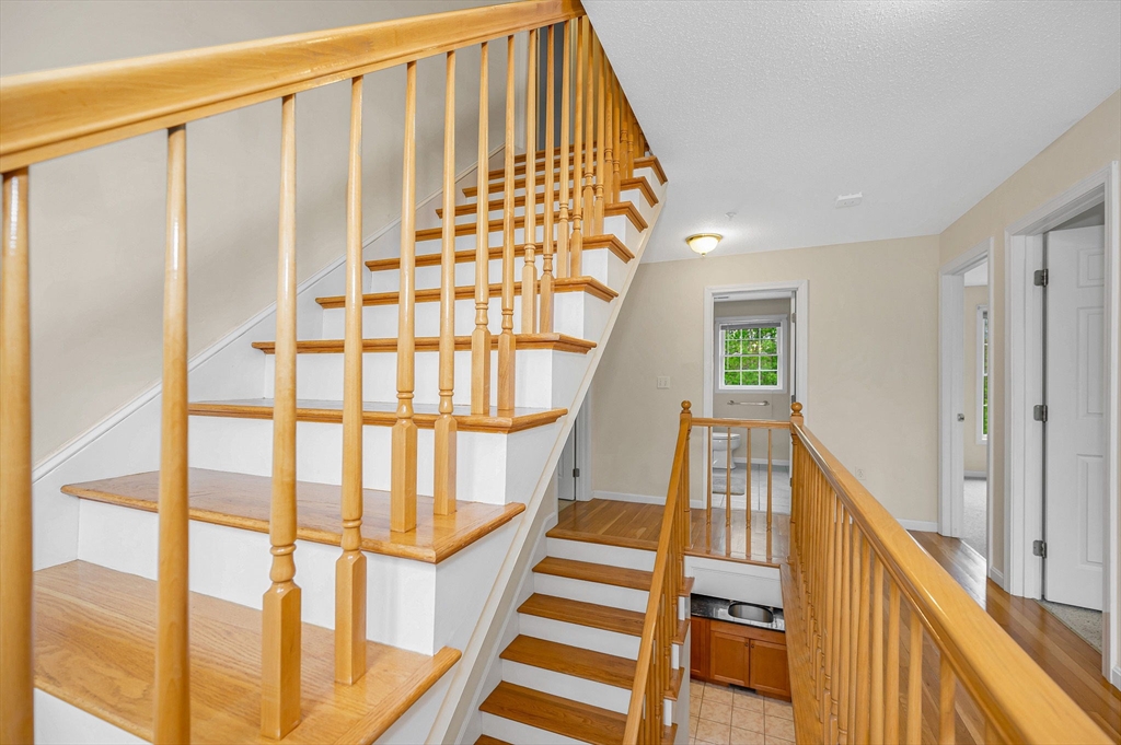 21 Colonial Farm Rd, Haverhill, MA Photo #30