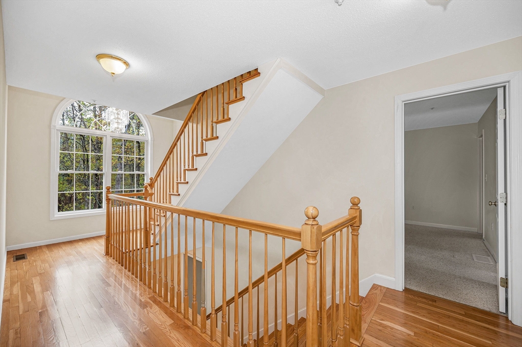 21 Colonial Farm Rd, Haverhill, MA Photo #29