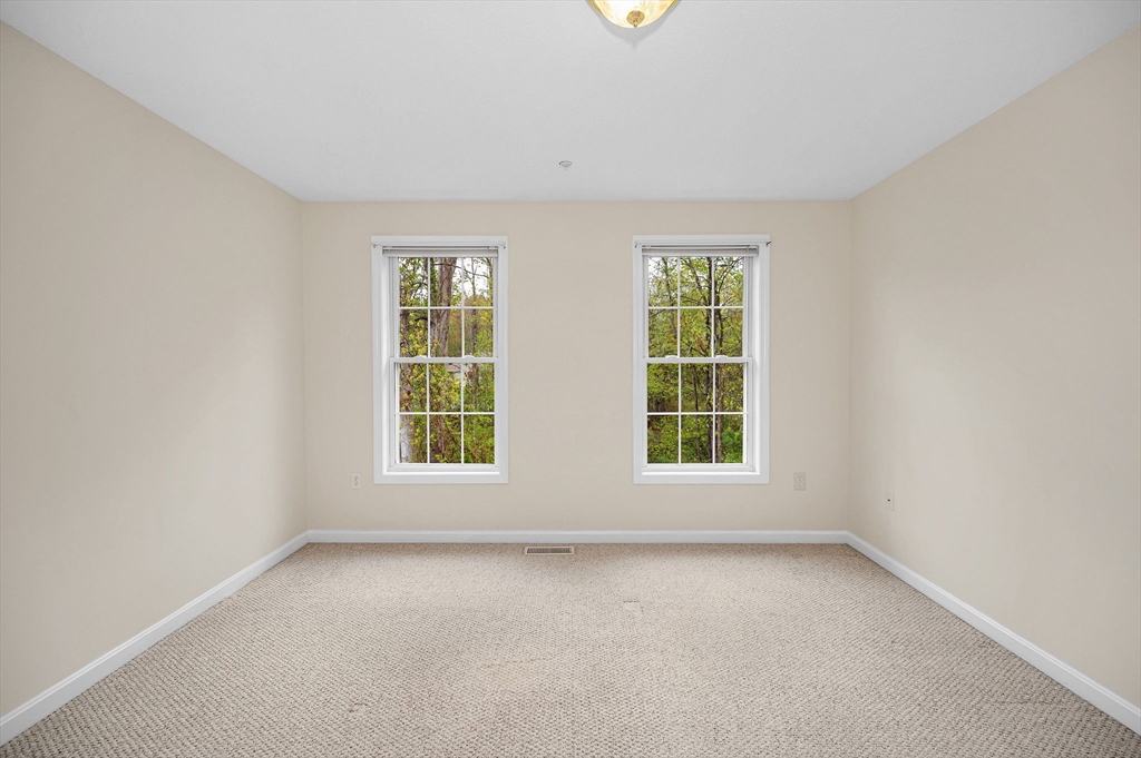 21 Colonial Farm Rd, Haverhill, MA Photo #27