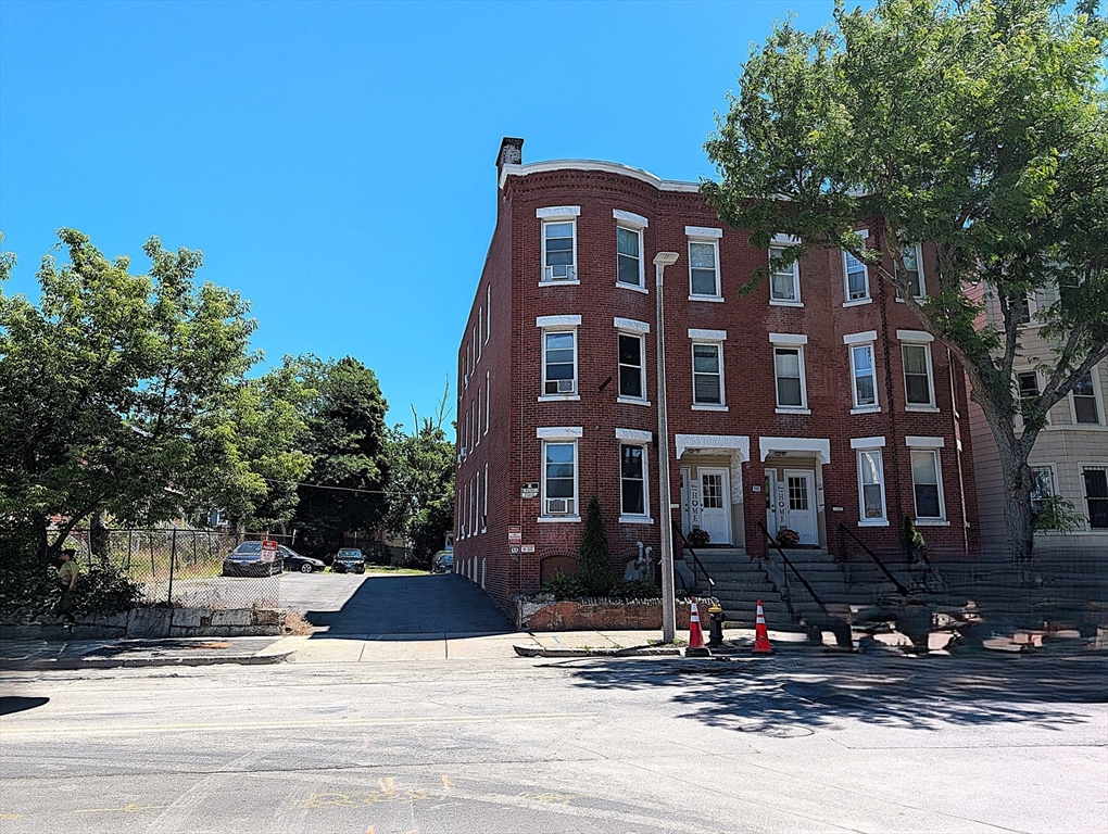 140-142 Blue Hill Ave
