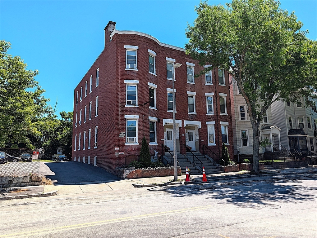 140-142 Blue Hill Ave