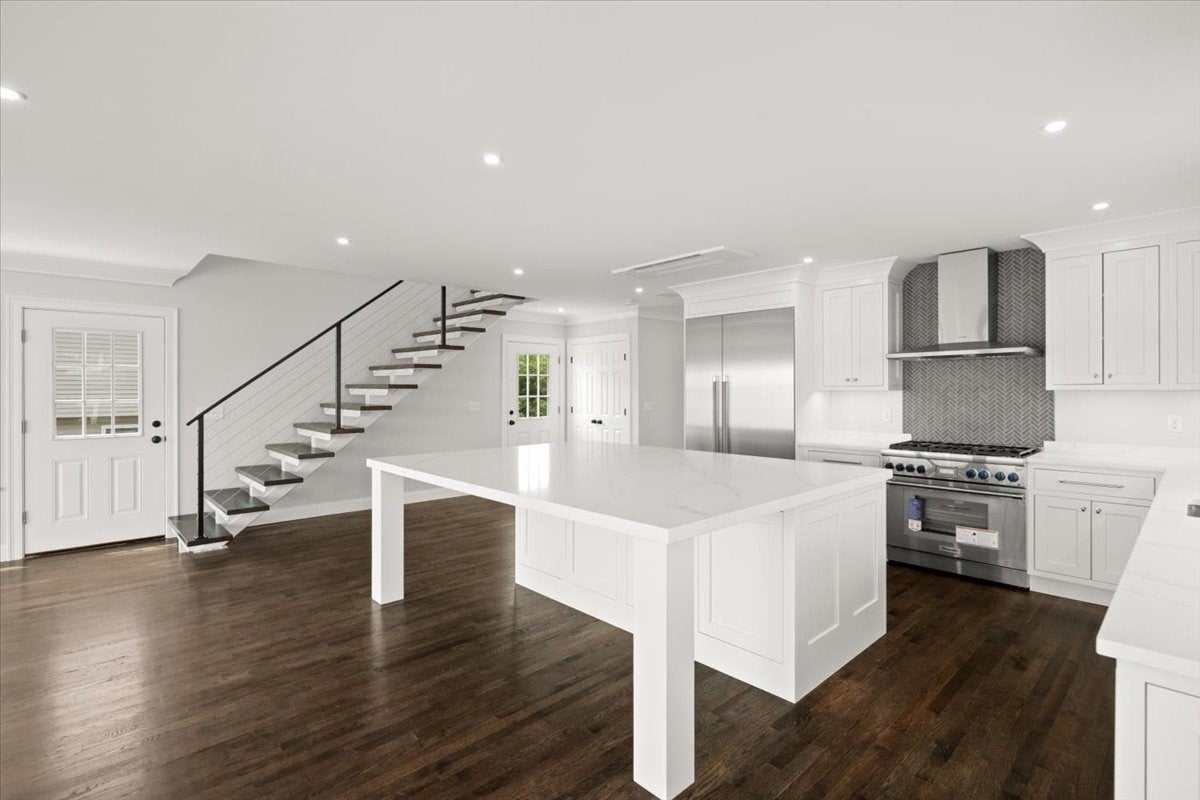 153 Edgewater Drive, Quincy, MA, 153 Edgewater Drive, Quincy, MA Photo #13