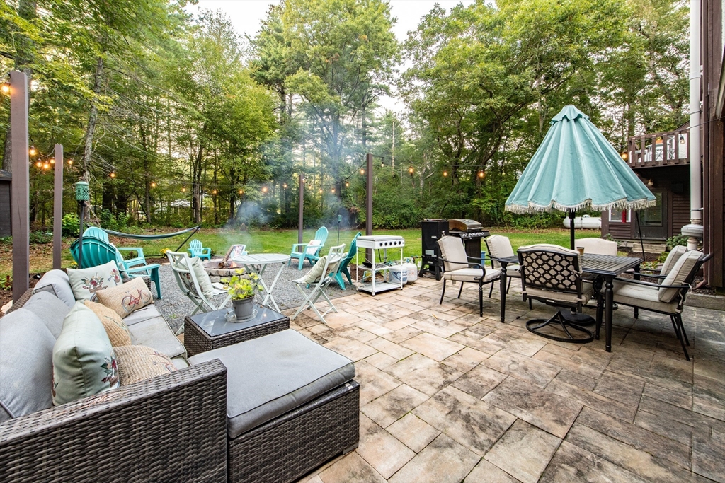 6 Running Stream Road