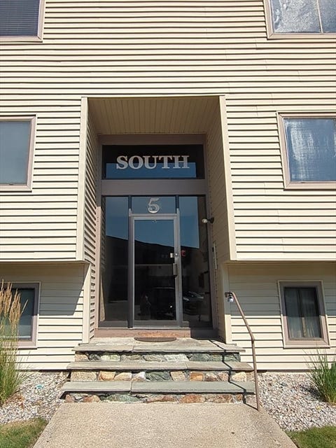 Photo of 196 Old River #176, Lincoln, RI 02865 (MLS # 73561661)