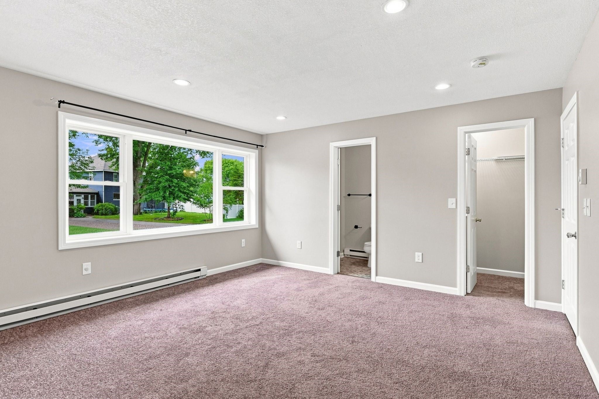 192 Empire St, Chicopee, MA Photo #30