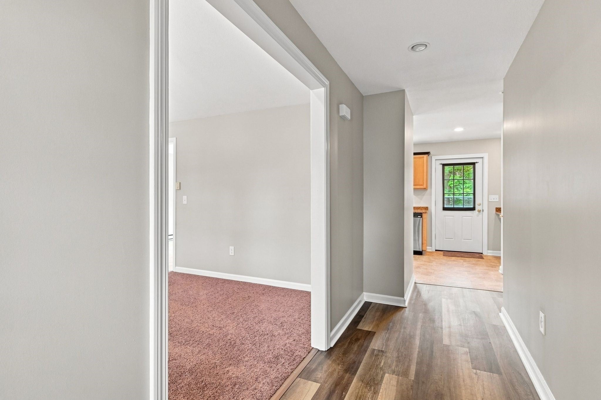 192 Empire St, Chicopee, MA Photo #6
