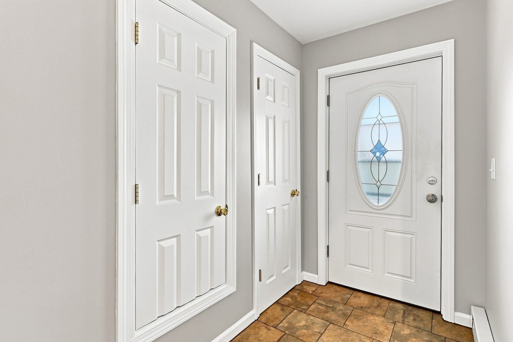 192 Empire St, Chicopee, MA Photo #7