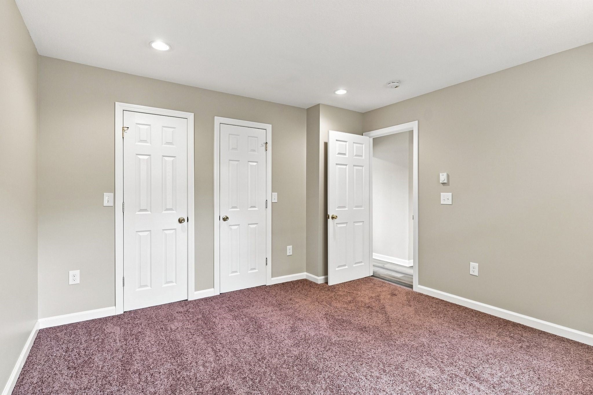 192 Empire St, Chicopee, MA Photo #27