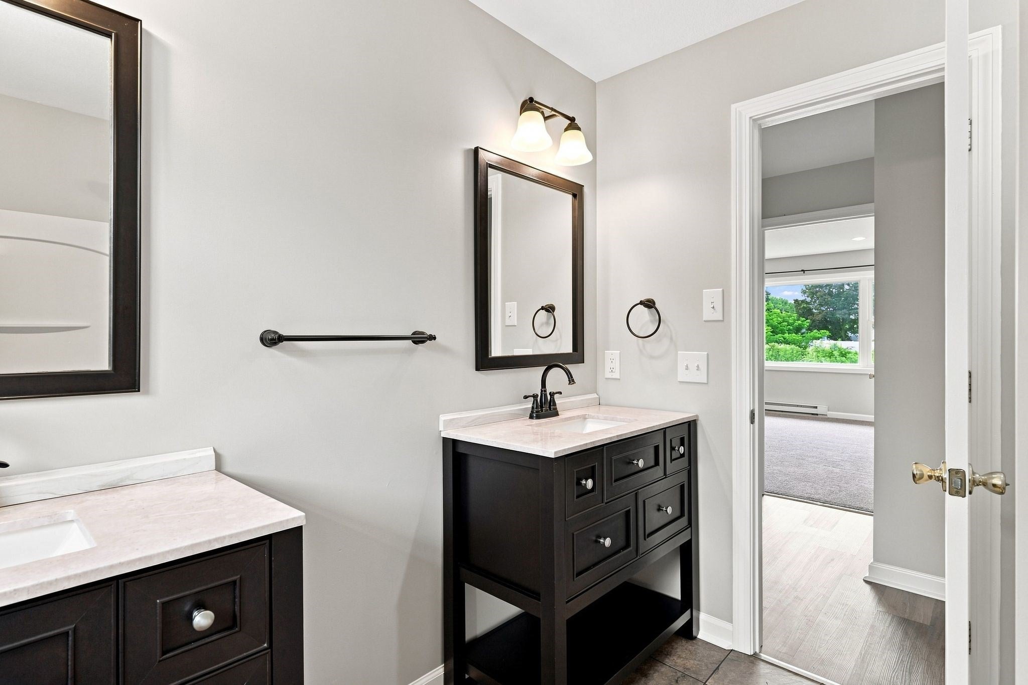 192 Empire St, Chicopee, MA Photo #24