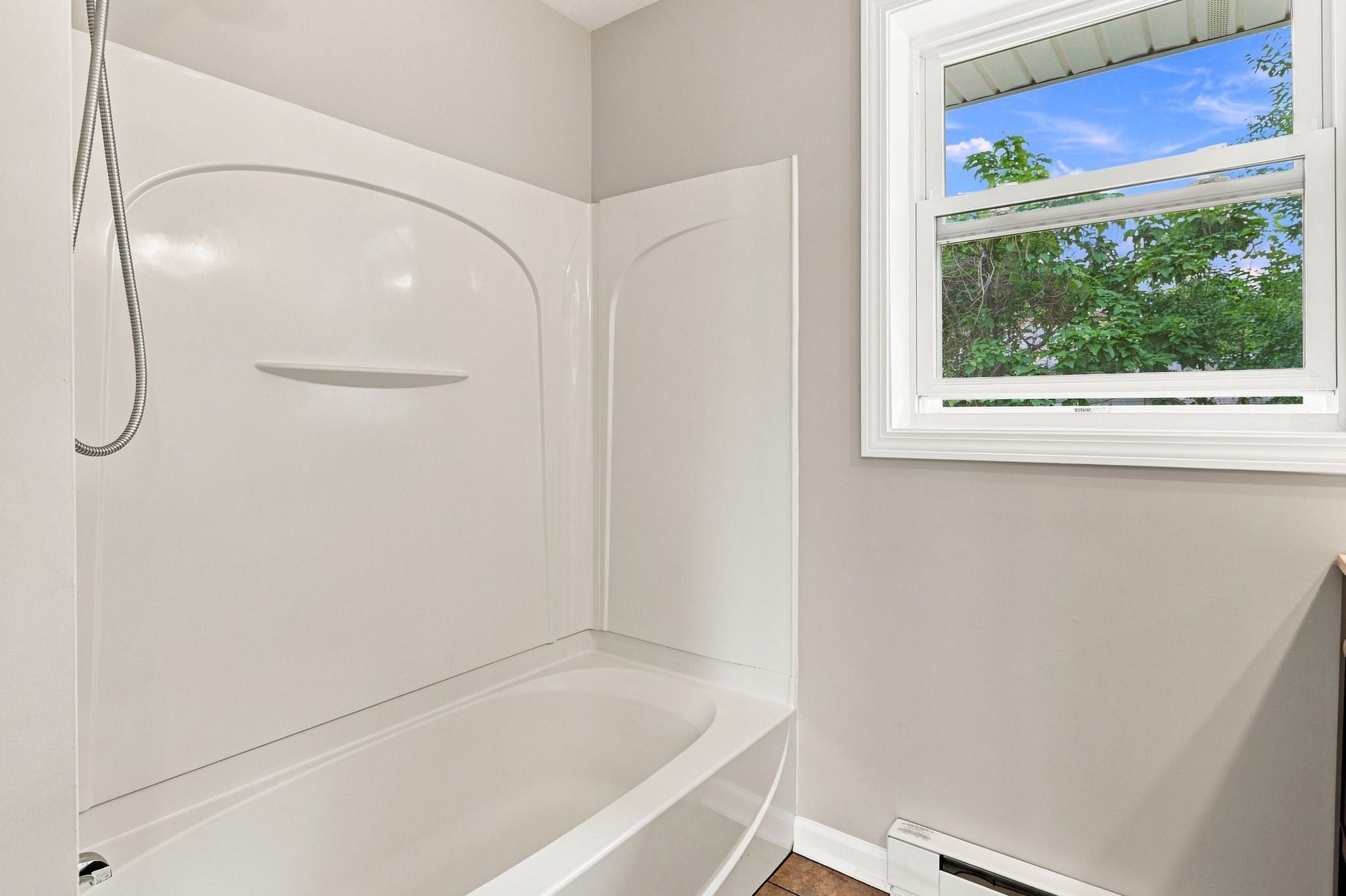 192 Empire St, Chicopee, MA Photo #23