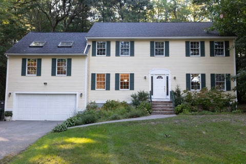 Photo of 4 Mead Circle, Lexington, MA 02478 (MLS # 73579380)