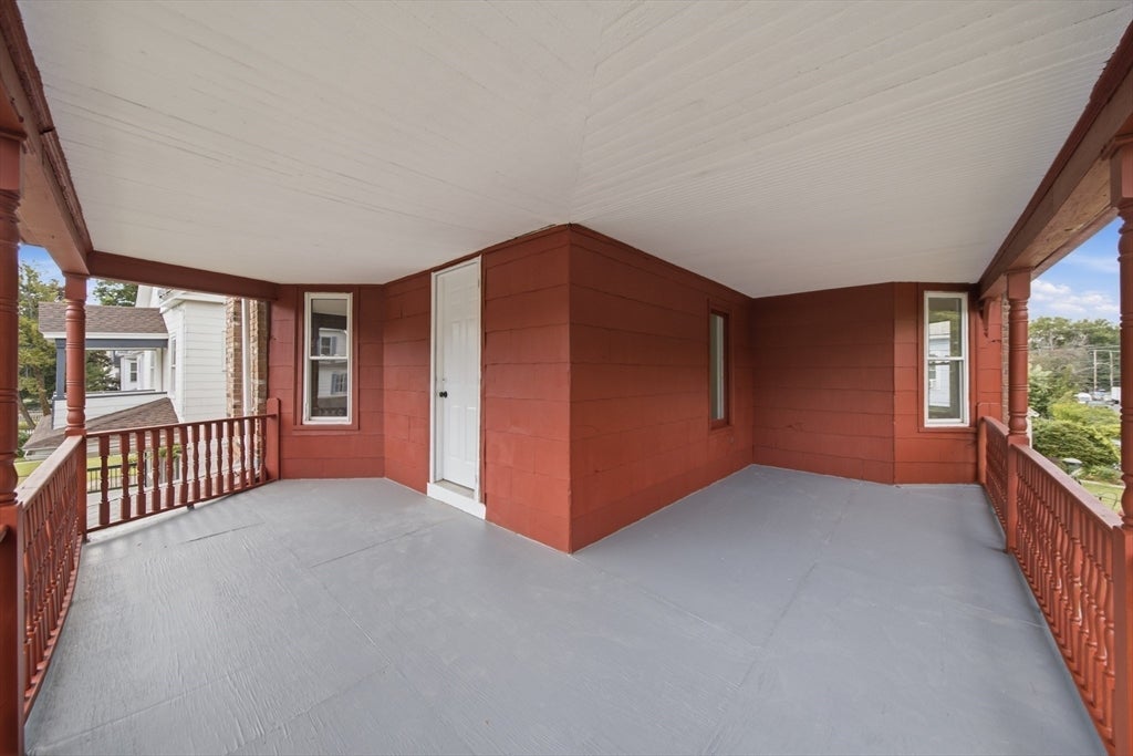 26 Washington Ave, Holyoke, MA, 26 Washington Ave, Holyoke, MA Photo #30