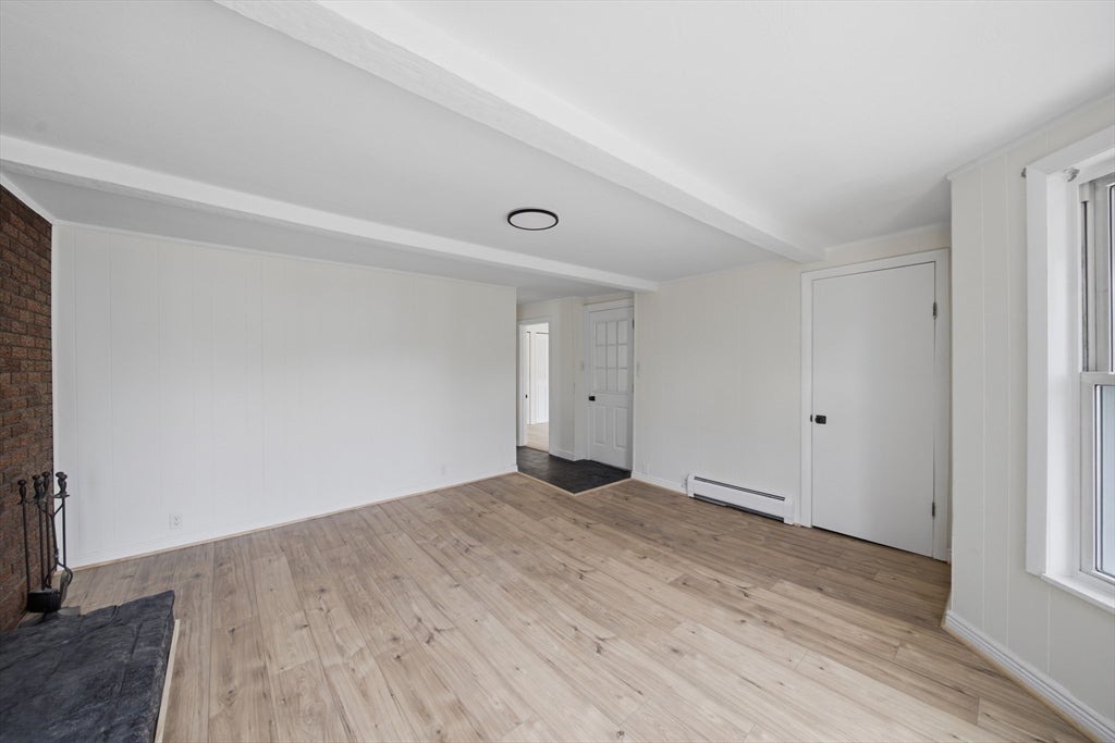 26 Washington Ave, Holyoke, MA, 26 Washington Ave, Holyoke, MA Photo #9