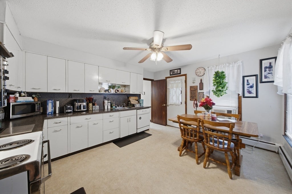 26 Washington Ave, Holyoke, MA, 26 Washington Ave, Holyoke, MA Photo #19