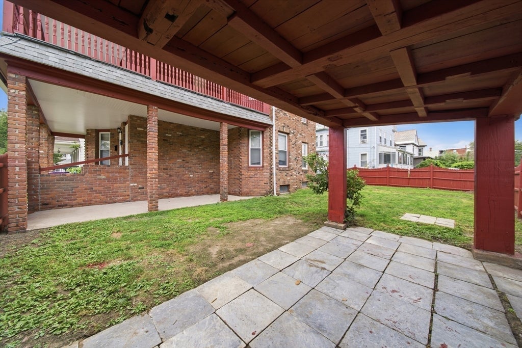 26 Washington Ave, Holyoke, MA, 26 Washington Ave, Holyoke, MA Photo #4