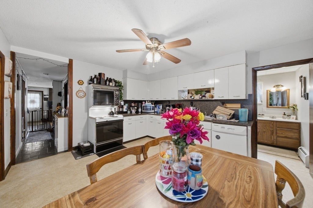 26 Washington Ave, Holyoke, MA, 26 Washington Ave, Holyoke, MA Photo #20