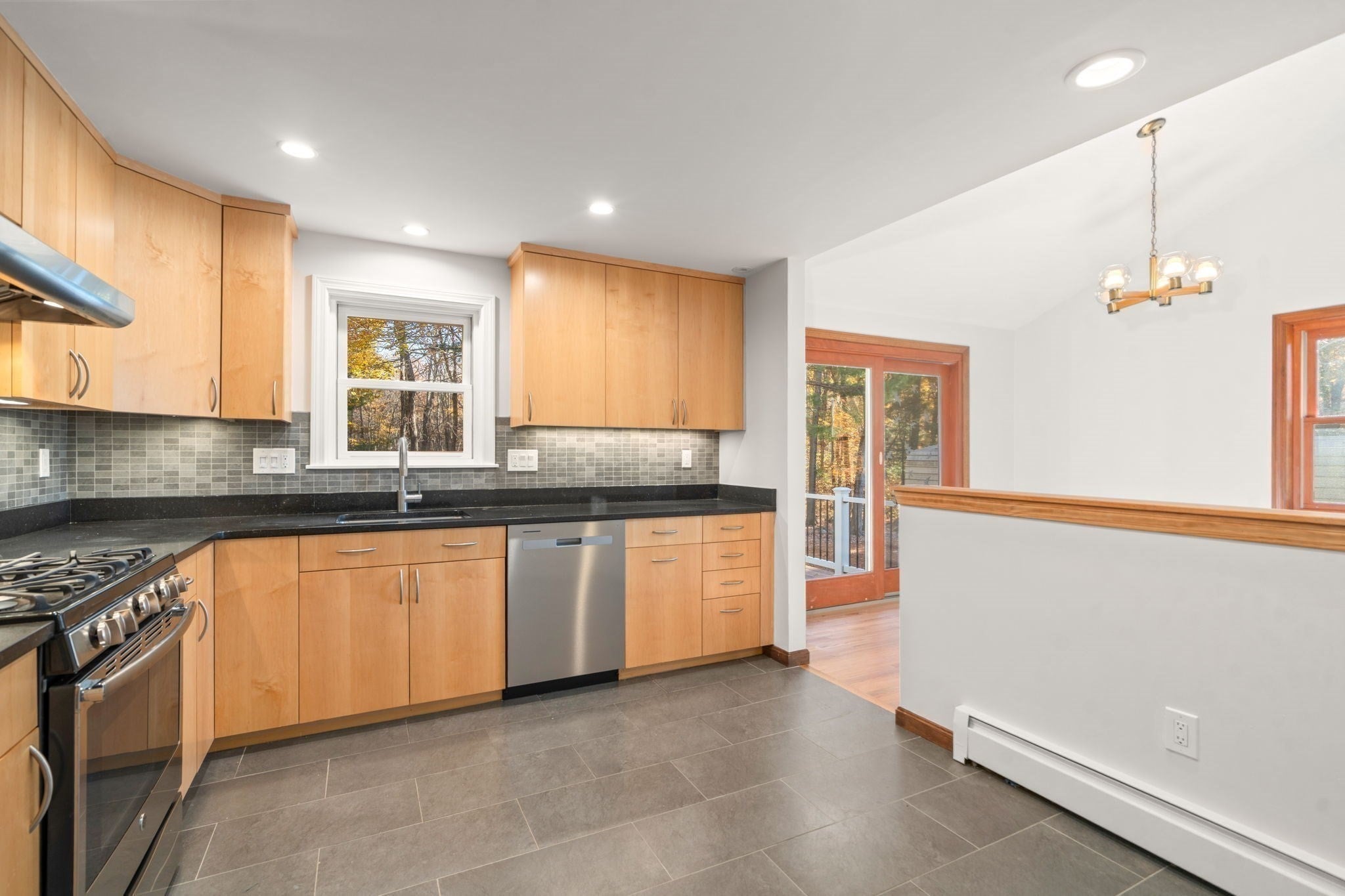 47 Durant Ave, Maynard, MA Photo #10