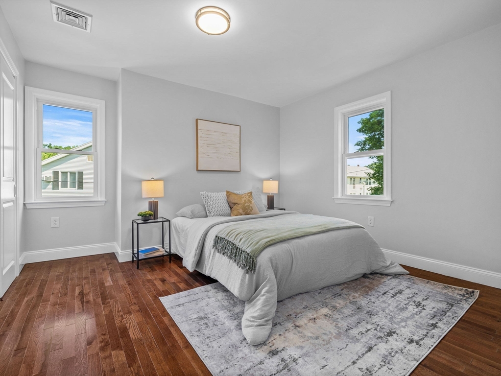 Medford, Massachusetts 02155, United States, 3 Bedrooms Bedrooms, ,2 BathroomsBathrooms,Residential,Active,166247