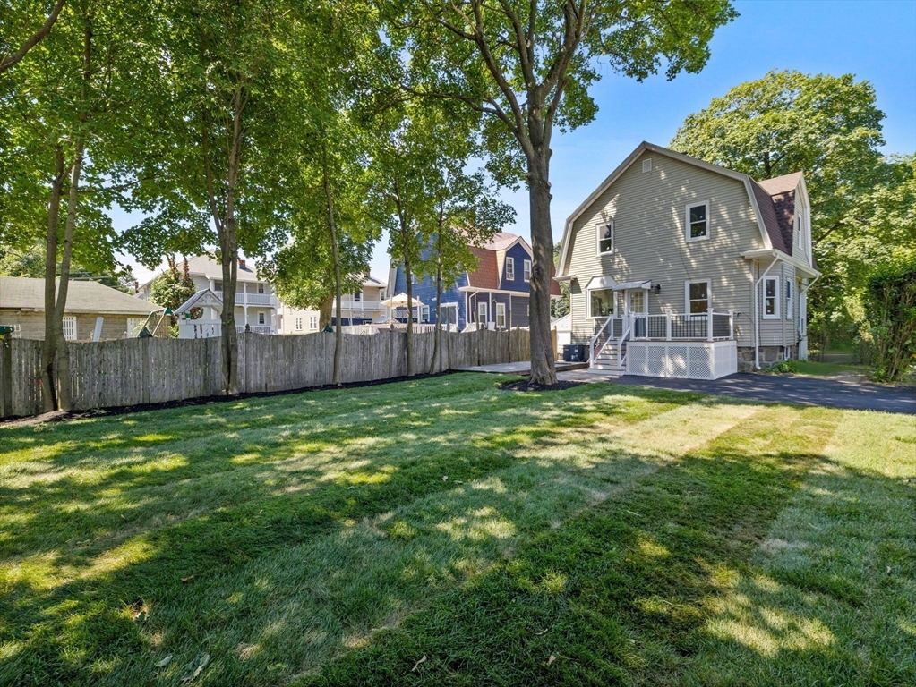 Medford, Massachusetts 02155, United States, 3 Bedrooms Bedrooms, ,2 BathroomsBathrooms,Residential,Active,166247