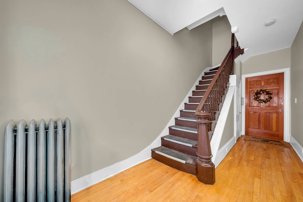 67 Bonair St
