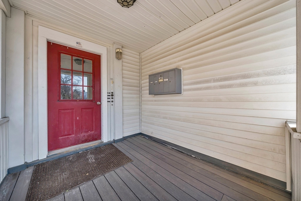 67 Bonair St