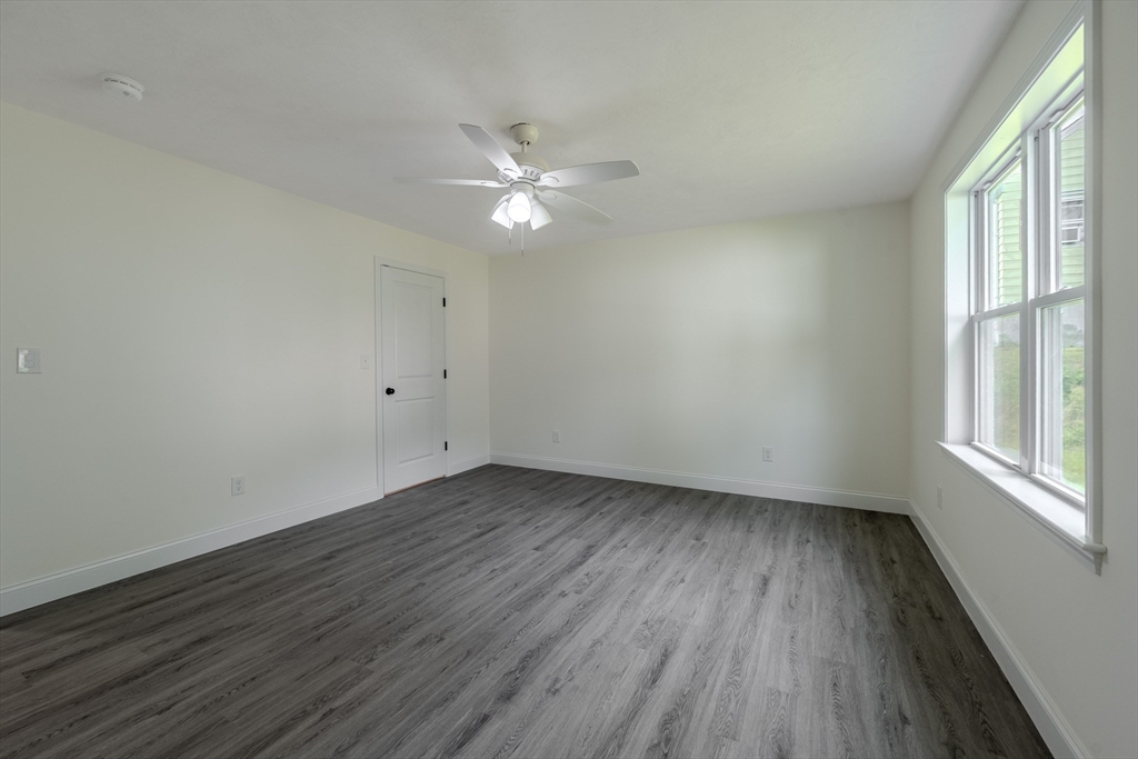 109 Navy Yard Rd, Dracut, MA, 109 Navy Yard Rd, Dracut, MA Photo #6