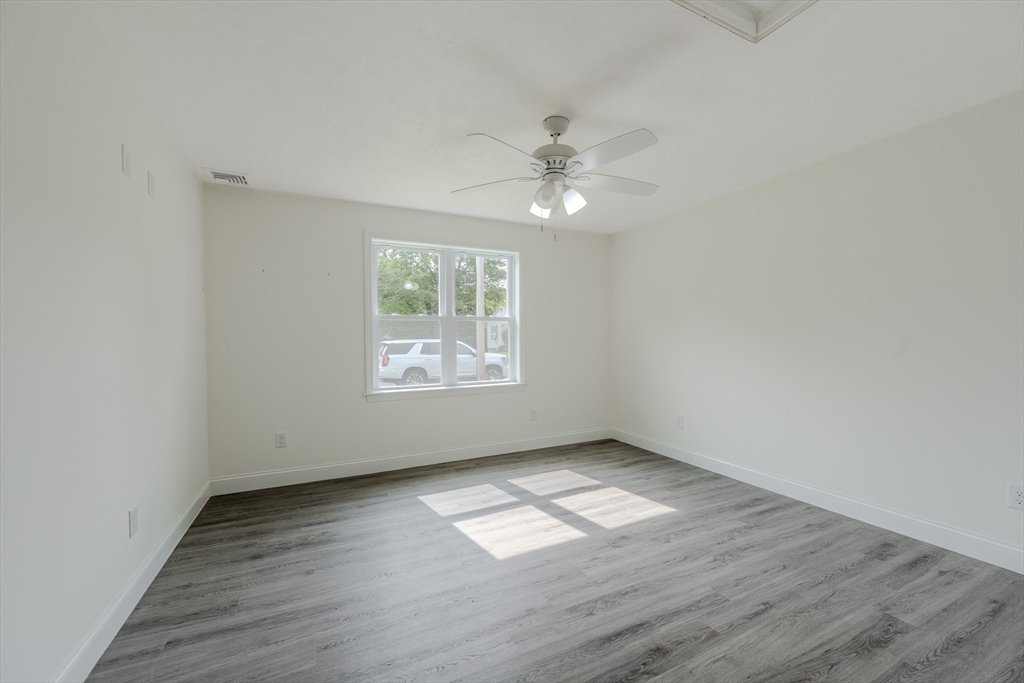 109 Navy Yard Rd, Dracut, MA, 109 Navy Yard Rd, Dracut, MA Photo #7